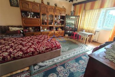Apartament cu 3 camere decomandat în Sebastian - 4