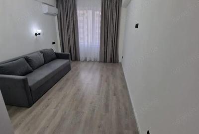Apartament cu 2 camere decomandat în Eroii Revoluției