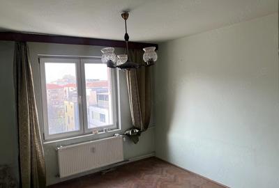 Apartament cu 3 camere decomandat în Complex Studențesc - 4