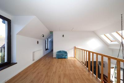 Vilă spațioasă de vânzare în Predeluț, Bran | 2000mp - 34