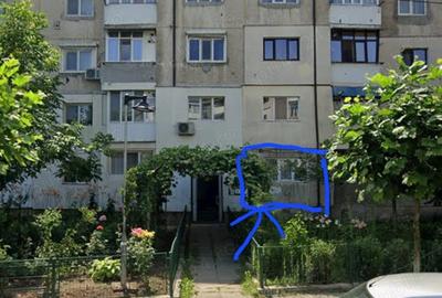 Apartament cu 2 camere decomandat în Rovinari - 4