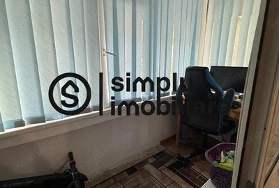 2 camere semi, parter/4, balcon, Craiovita Noua - 99 000 Euro - 18