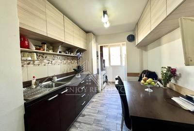 3 Camere Crangasi, 1986 REABILITAT, et. 6/8, mobilat/utilat - 2