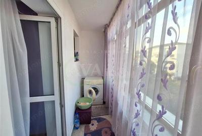 Apartament 3 camere semidecomandat, renovat si semi-mobilat, zona Cora-Bacau Apartament 3 camere semidecomandat, renovat si semi-mobilat, zona Cora-Bacau - 14