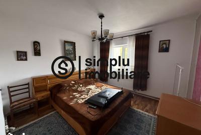 Apartament cu 3 camere decomandat în 1 Mai - 10