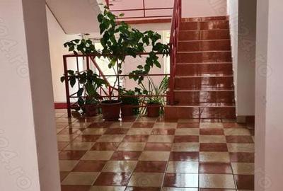 Apartament de vinzare, Reghin,str.viorilor , Pret 86 000 E negociabil . - 2