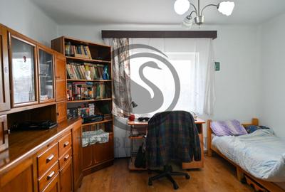 Casă individuală cu 7 camere cu Canalizare în Central - 15