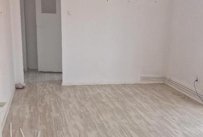 Calea Calarasilor, Hala Traian, semistradal, bloc mixt, centrala termica - 11