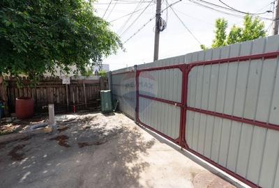 Vanzare casa 3 camere,  Piata 16 Februarie - 5