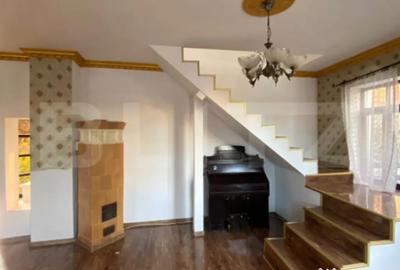 Casă cu 10 camere cu Teren 414 Mp în Cetate - 11