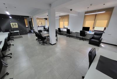 Cladire Birouri / Vila - 6