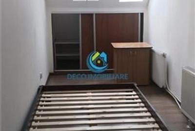 Apartament 3 camere, 95 mp pe doua niveluri cu terasa de 30 mp, Eroilor - 26