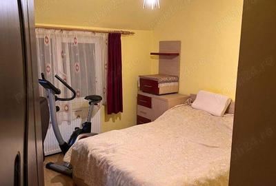 Apartament cu doua camere plus living generos , zona Bradet - 3