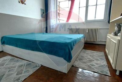 Apartament cu 3 camere decomandat, mobilat în Central - 12