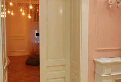 Apartament cu 4 camere semidecomandat în Ultracentral