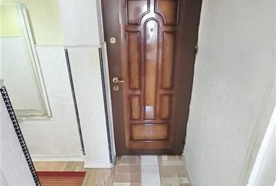 Apartament 3 camere semidecomandat - etajul 2 - 3