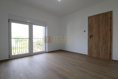 Casa zona Lunei, 5 camere + 3 bai, centrala proprie, prima inchiriere - 30