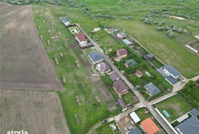 Teren de 427 mp, în Rediu