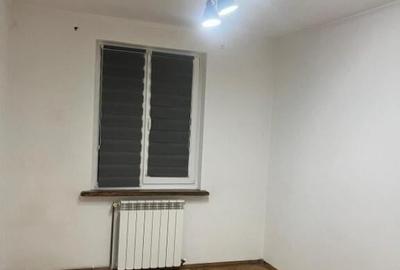 Apartament Central ,3 camere, 72mp ,etaj intermediar, zona - 3