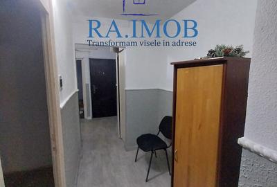 Apartament cu 3 camere decomandat în 9 Mai - 5
