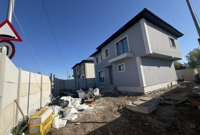 Casă cu 4 camere cu Teren 300 Mp în Central - 3