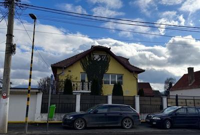Casă cu 4 camere în Tohanu Vechi - 5