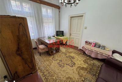 Casă cu 4 camere cu Teren 211 Mp în Orașul de Jos - 9
