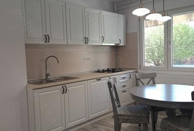 Apartament cu 3 camere semidecomandat în Central - 7