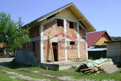 Casă cu Teren 650 Mp în Cornu - 6
