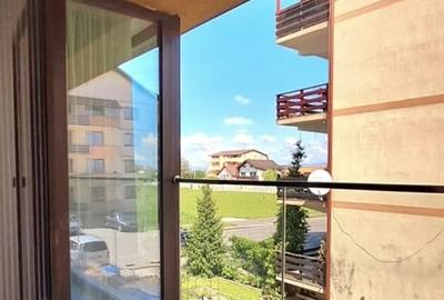 Apartament cu 2 camere decomandat în Tractorul - 8
