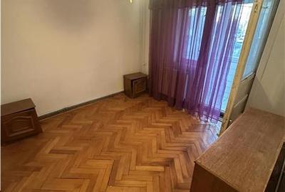 Apartament cu 3 camere decomandat în Lipovei - 4