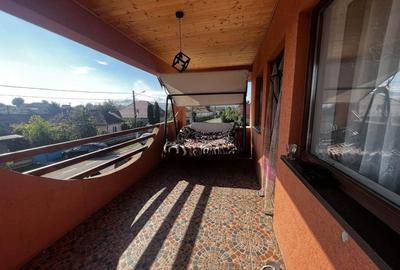 Casa cu piscina, 6 camere si 3 bai - 6