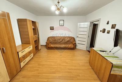 Apartament cu 2 camere decomandat-CATEDRALA CATOLICA
