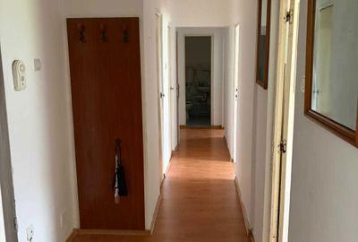 Apartament cu 3 camere decomandat în Central - 2
