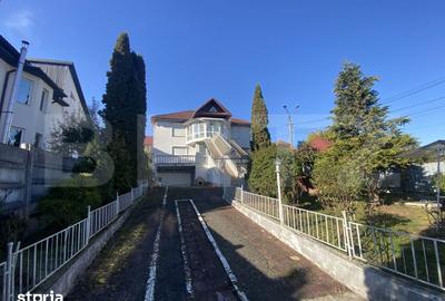 Casă cu 6 camere cu Teren 595 Mp în Central - 13