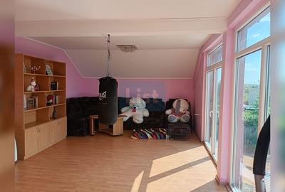 Casă cu 6 camere cu Teren 1000 Mp în Vădeni - 9