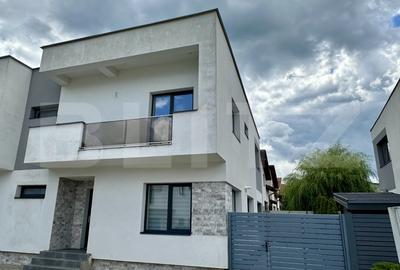 Duplex cu 5 camere cu Canalizare în Florești - 2