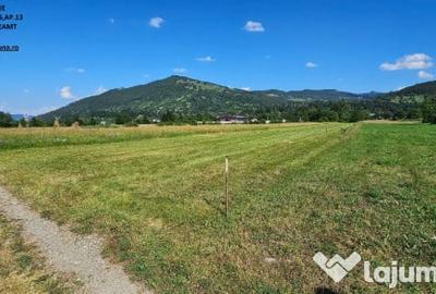 Teren de 4400 mp, în Nord - 4