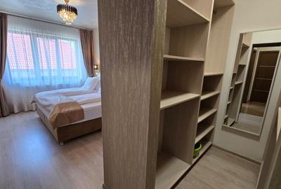 Apartament cu 2 camere decomandat, mobilat în Tractorul - 2