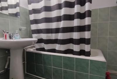 Apartament cu 2 camere semidecomandat în Ultracentral
