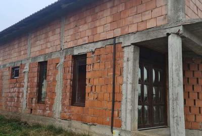 Casă cu Teren 300 Mp în Zădăreni - 1