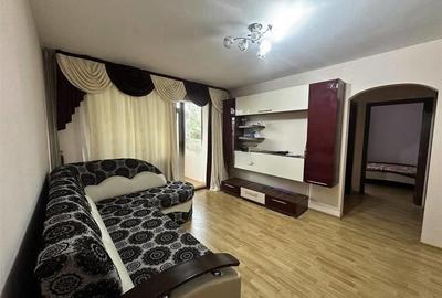 Apartament cu 2 camere, etajul 1/4, zona Podu Ros - 2