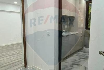 Apartament cu 2 camere de vanzare complet renovat in Tiglina 1 - 3