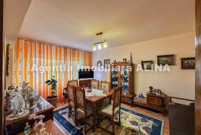 Apartament cu 3 camere decomandat în Progresul