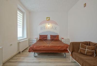 De vanzare 2 camere, ultracentral - Str. Poarta Schei, Ideal Airbnb - 3