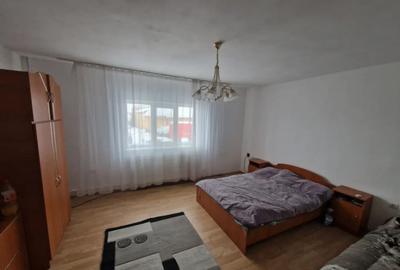 Casă cu 4 camere cu Teren 700 Mp în Recea - 8