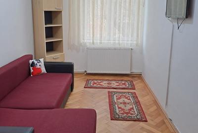 Apartament cu doua camere zona Centru etajul 1 - 3