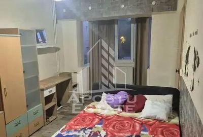 Apartament 1 camera,etaj 2,zona UMT