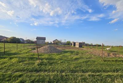 Teren de 500 mp, în Exterior Vest - 1