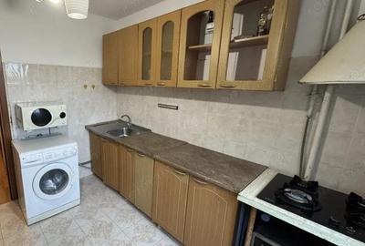 Garsonieră decomandată în Nord